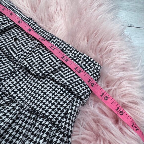 F21 Black & White Pleated Mini Skirt - XS - Picture 7 of 7